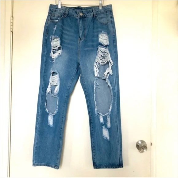 Sold SHEIN Ripped/Distressed High Waisted Medium Wash Denim Jeans- Siz 0XL - Picture 4 of 5